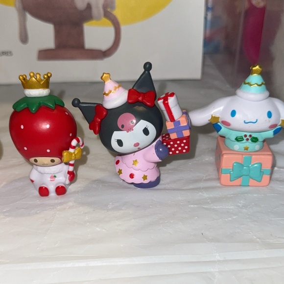 Pokemon Ice & Hello Kitty Cream Cone Figures - Orange, Blue, Yellow - Picture 7 of 7